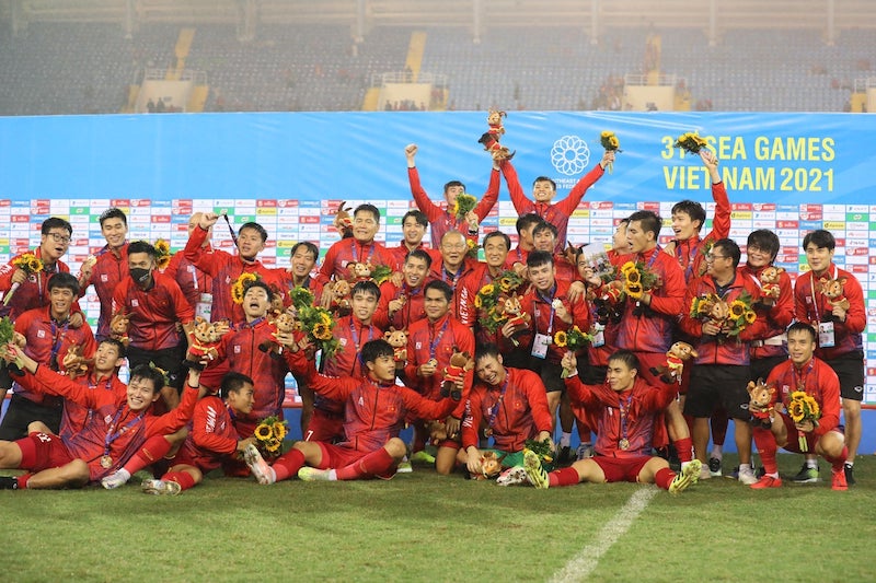 Vietnam won Men's football gold medal in 2022
