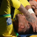 Neymar chấn thương nặng, nguy cơ treo giày 8 tháng