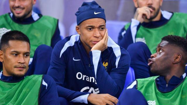 Mbappe ngồi dự bị trong trận thắng của Pháp trước Bỉ