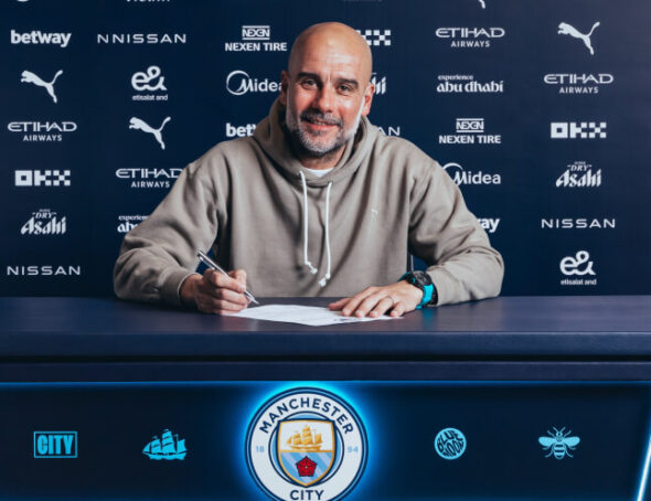 Pep Guardiola gia hạn hợp đồng 2 năm với Man City