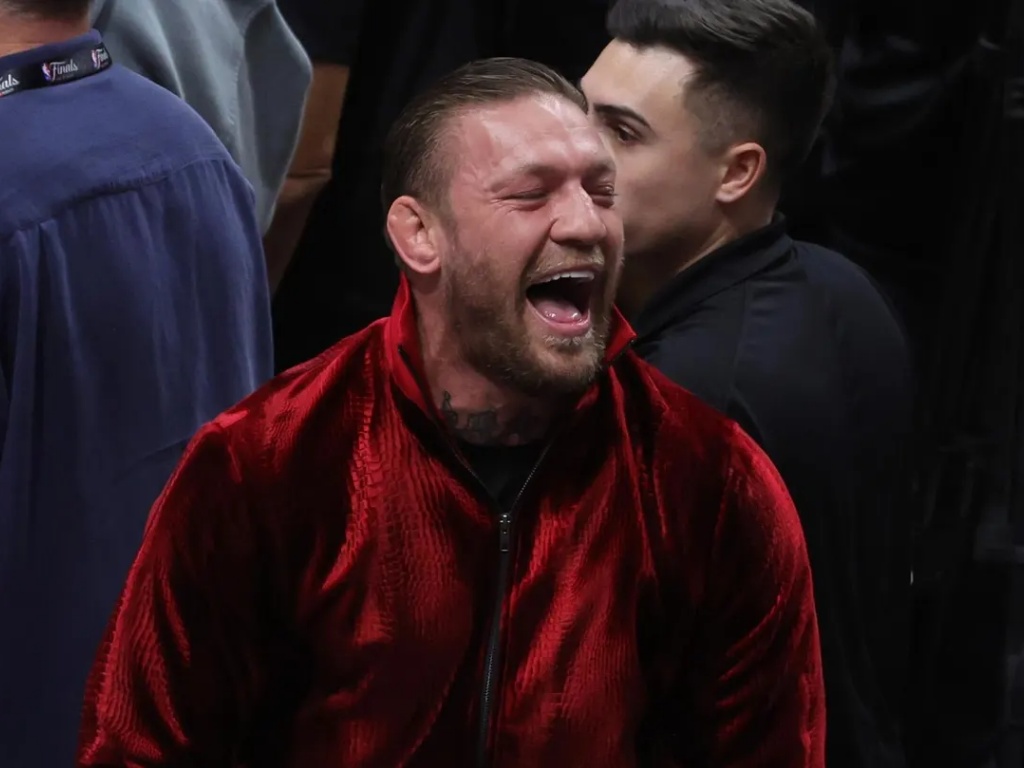 Conor McGregor liên tiếp gặp tố cáo tấn công tình dục