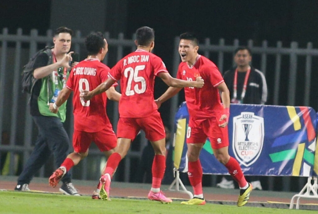 Việt Nam 3-2 Thái Lan, vô địch AFF Cup 2024