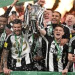 Newcastle hạ Liverpool để lần đầu lên ngôi sau gần 6 thập niên