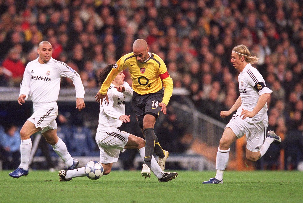 Thierry Henry đối đầu và hạ gục Real Madrid 2006