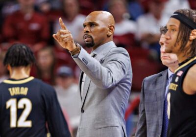 Stackhouse to bring physicality to Warriors as assistant coach