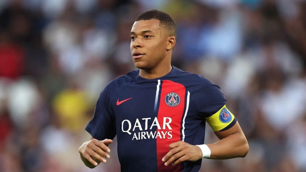 kylian-mbappe-to-sue-psg-over-unpaid-wages-mother