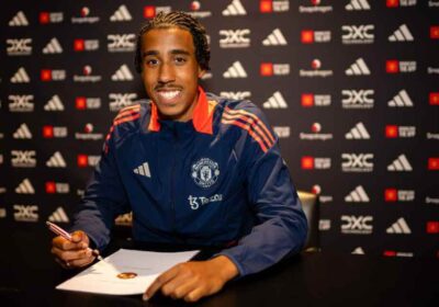 leny-yoro-joins-manchester-united