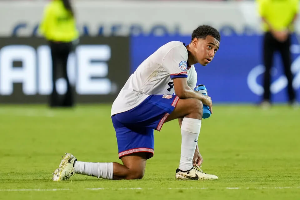 usmnts-tyler-adams-to-miss-pl-season-star-due-to-back-surgery