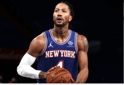 Derrick Rose, in Knicks jersey No.4 returned to New York and helped the team back in the playoffs in 2021