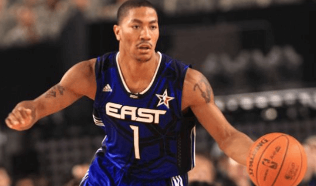 Derrick Rose, in blue jersey, made his first NBA All Star selection in his sophomore season