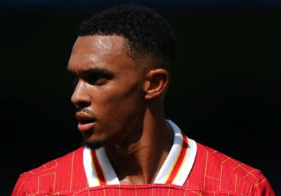 alexander-arnold-remains-mum-on-his-future-with-liverpool