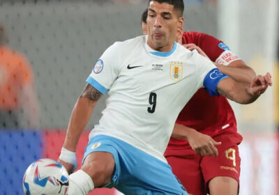 luis-suarez-announces-retirement-from-uruguay