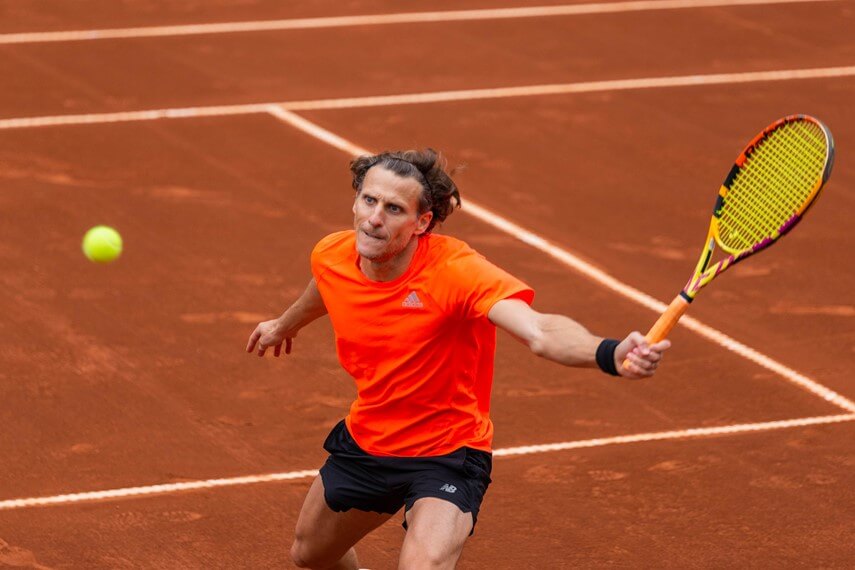 ex-man-united-villareal-star-diego-forlan-to-make-tennis-debut