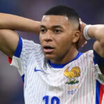 france-coach-says-mbappe-in-a-difficult-situation