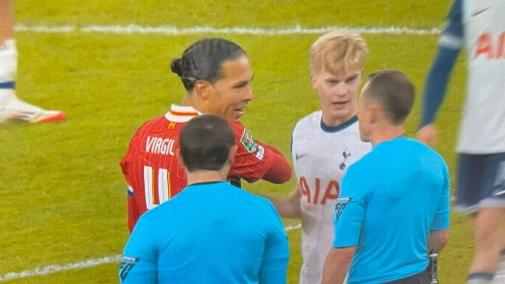 carabao-cup-virgil-van-dijk-angry-at-referees-decision