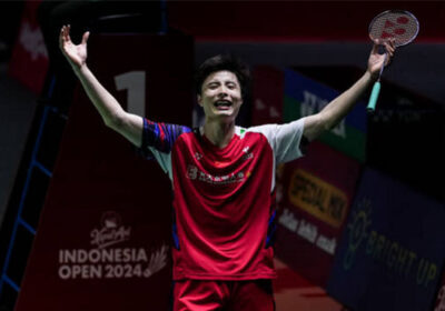 China's Shi Yu Qi raises his arms in celebration at a recent tournament in file photo. Shi, An continue to lead latest BWF rankings