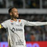 neymar-makes-emotional-return-to-santos-on-his-birthday