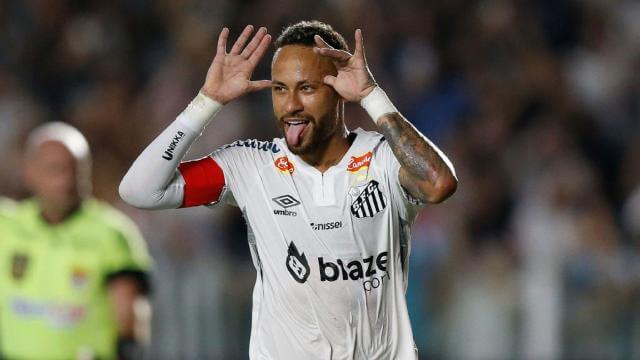 neymar-wants-to-sign-long-term-contract-with-santos-father