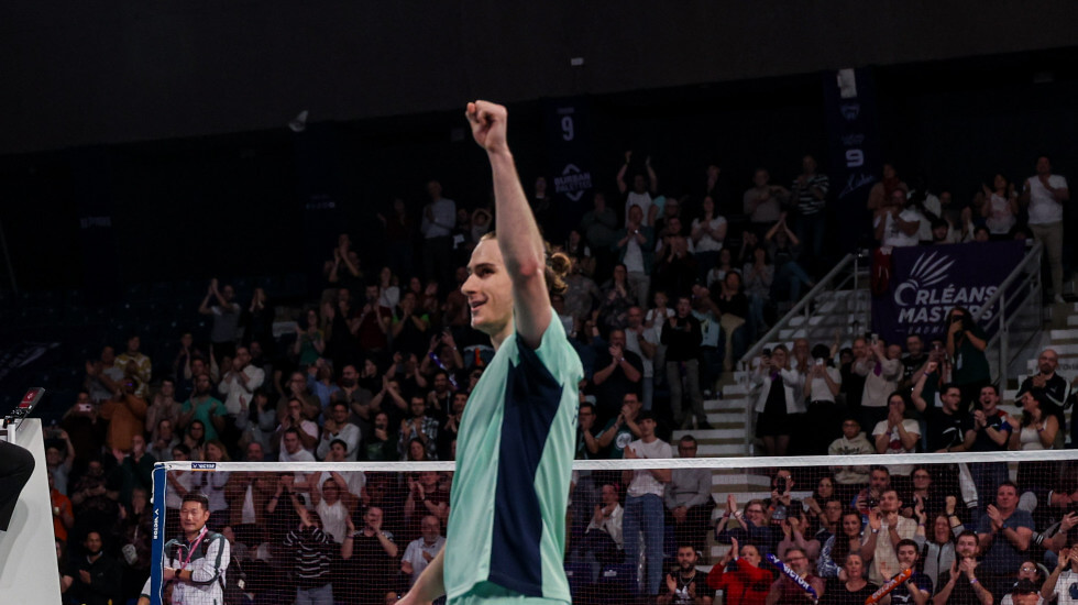 Frenchman Alex Lanier raises his arms to clebrate his men's singles title win and join South Korea's An See-young on the winner's circle. An cops Orleans Masters 2025 title; Lanier wins on home soil 