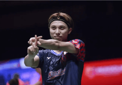 Japan's Koda Naraoka flexes his fingers in file photo. Naraoka in Malaysia Masters 2025 semis; Intanon reaches last 4