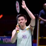 Kunlavut Vitidsarn acknowledges the cheers from the croqd after his Thailand Open 2025 men's singles final against Denmark's Anders Antonsen on Sunday Kunlavut wins Thailand Open 2025 title; Chen gets women's crown
