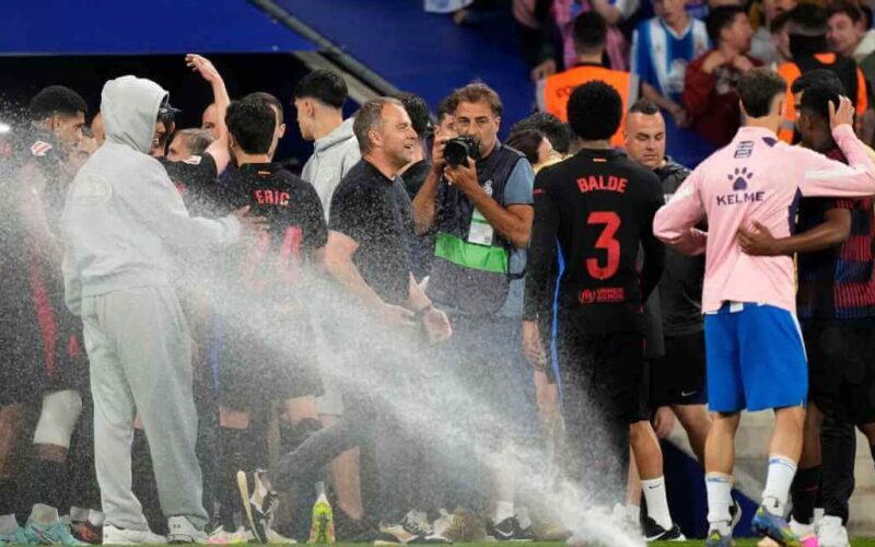 Hansi Flick “gentleman” for pulling Barcelona off field before party