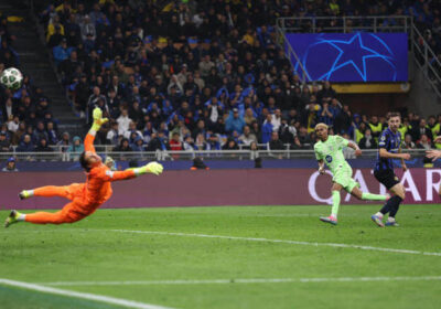 inter-milans-yann-sommer-hails-special-save-on-lamine-yamal