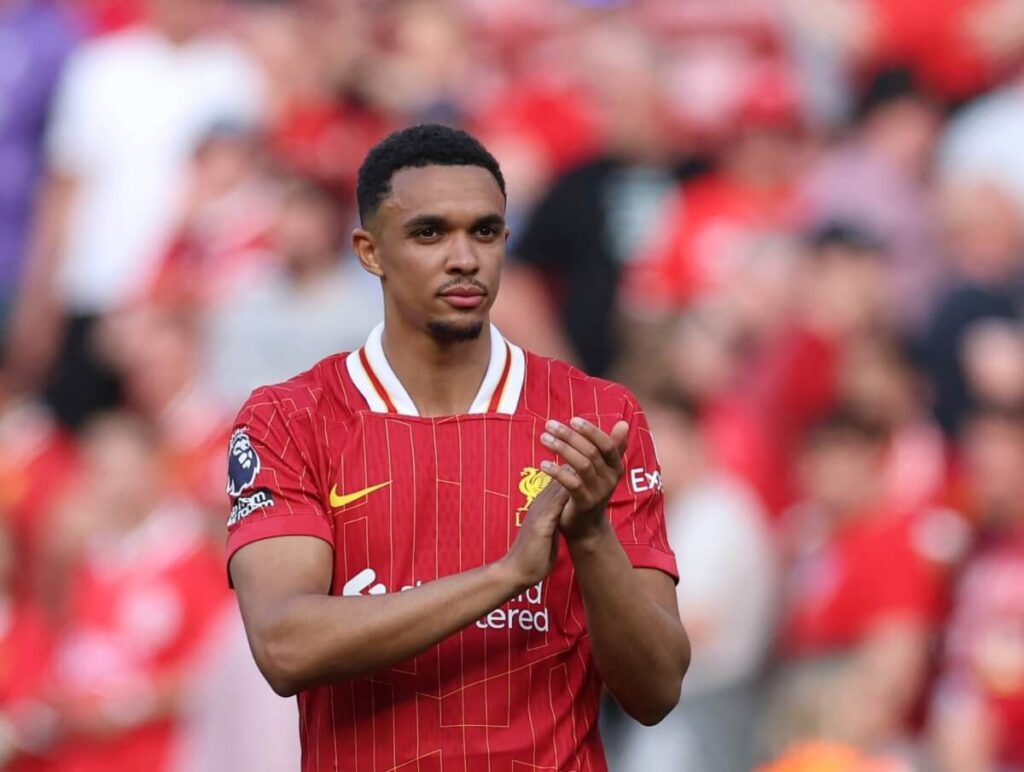 liverpool-fans-booed-trent-alexander-arnold