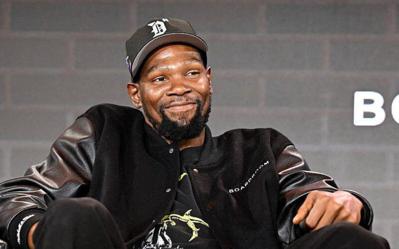 Durant to join Rockets in blockbuster trade; Suns get Green