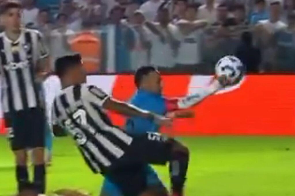 hand-of-god-earns-neymar-red-card-on-could-be-his-last-santos-game