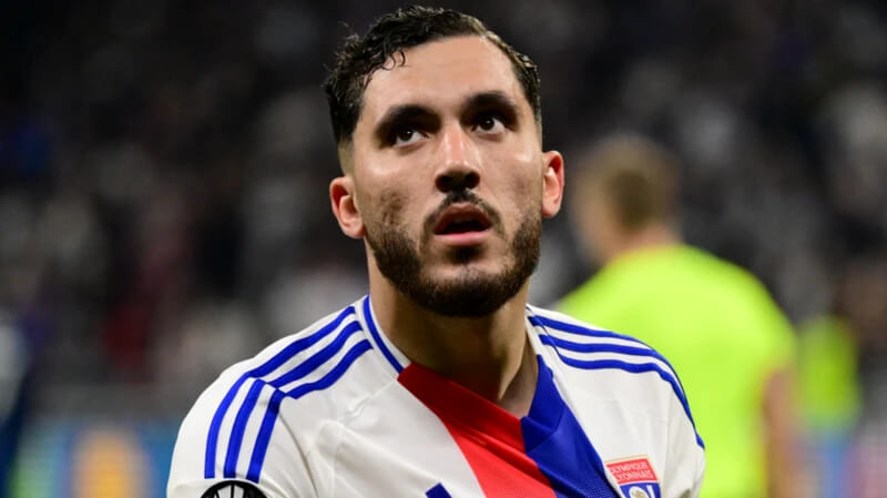 Manchester City signs Rayan Cherki from Lyon